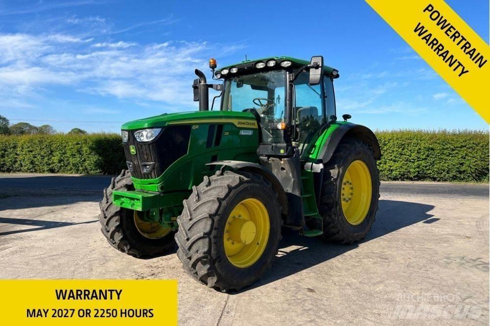 John Deere 6R215 Τρακτέρ