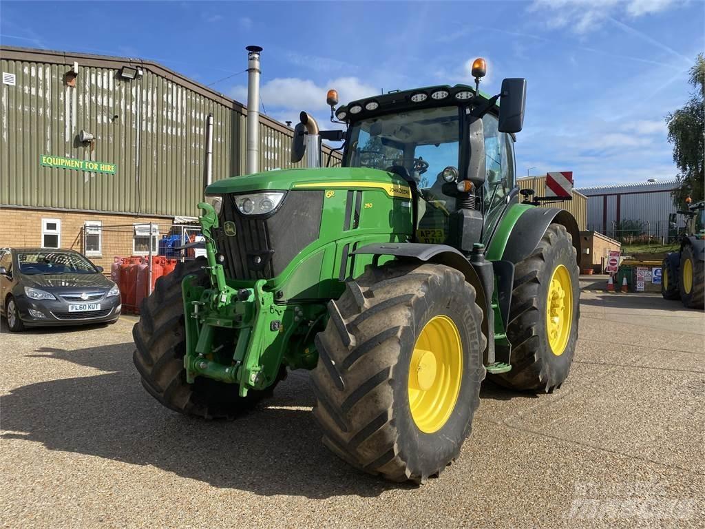 John Deere 6R250 Τρακτέρ