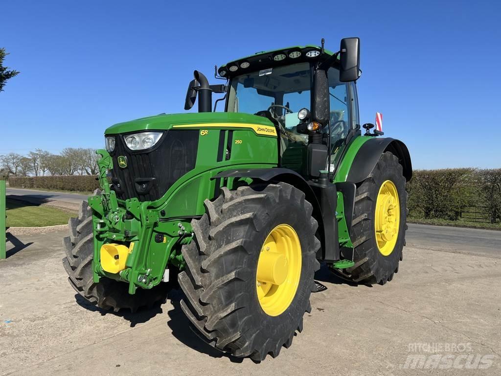 John Deere 6R250 Τρακτέρ