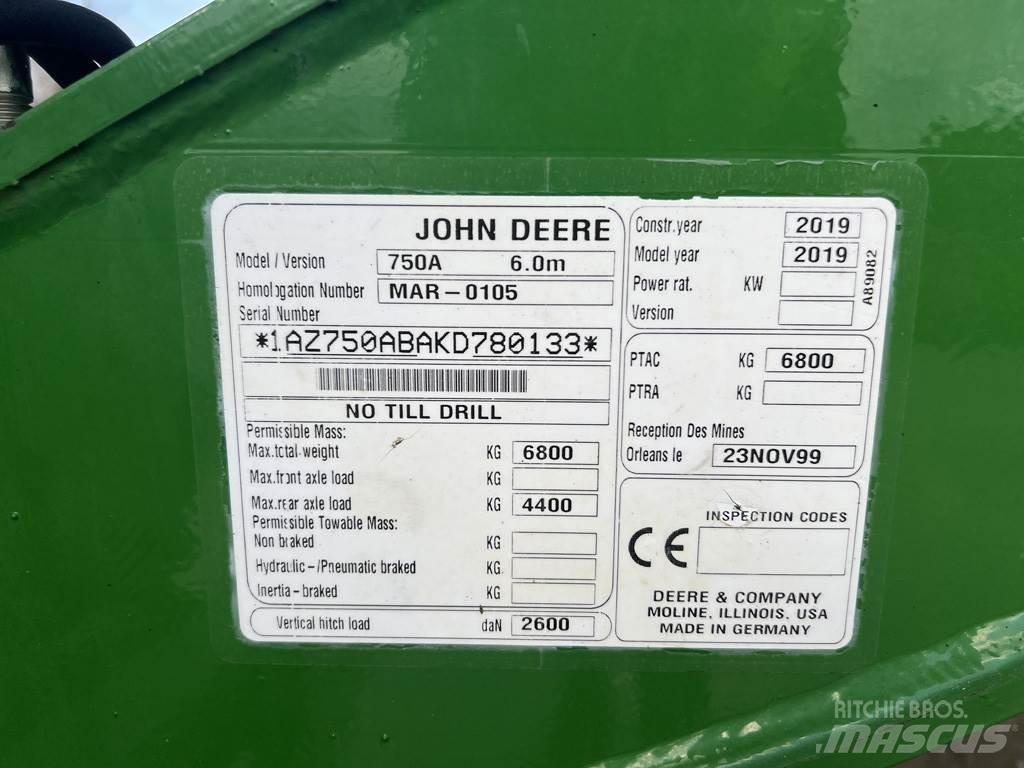 John Deere 750A Σπορείς