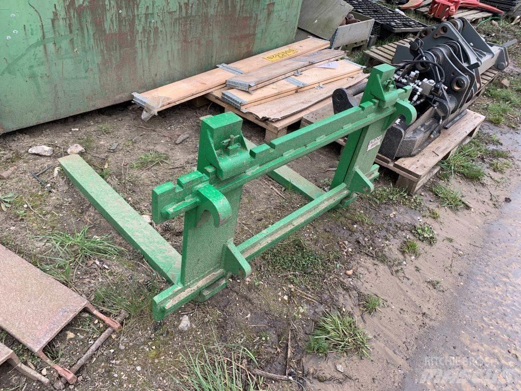 John Deere PALLET Λοιπά προσαρτούμενα εξαρτήματα και κατασκευαστικά στοιχεία