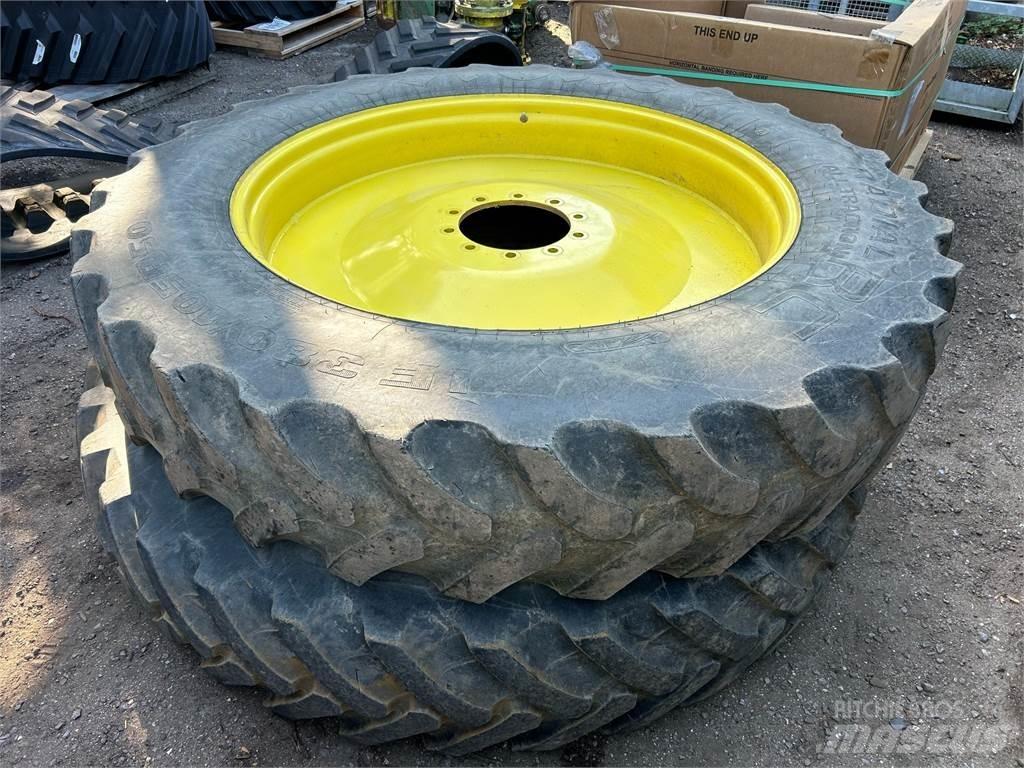 John Deere TYRES Άλλα γεωργικά μηχανήματα