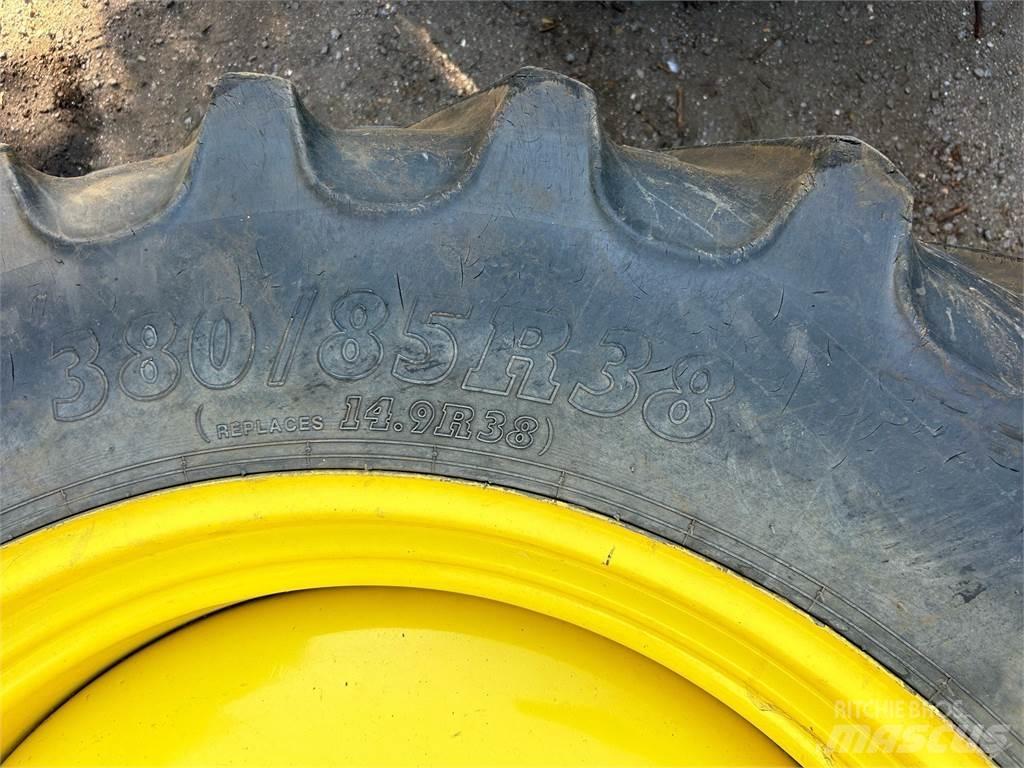 John Deere TYRES Άλλα γεωργικά μηχανήματα