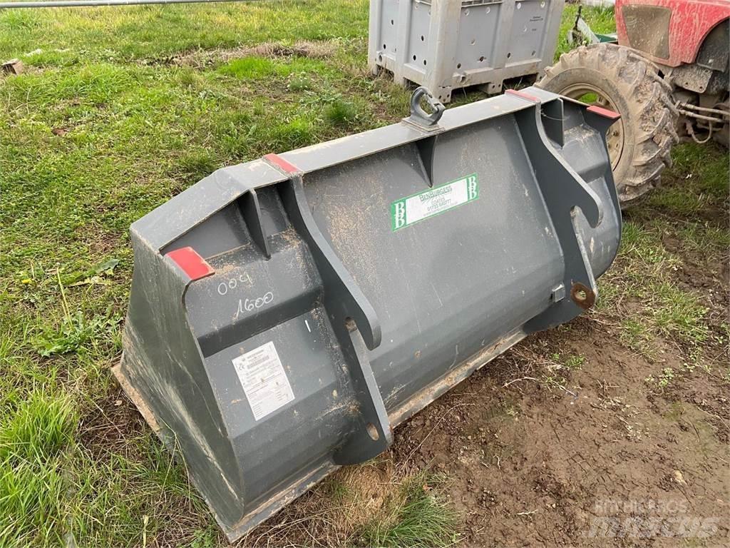 Kramer 1600MM Κουβάδες