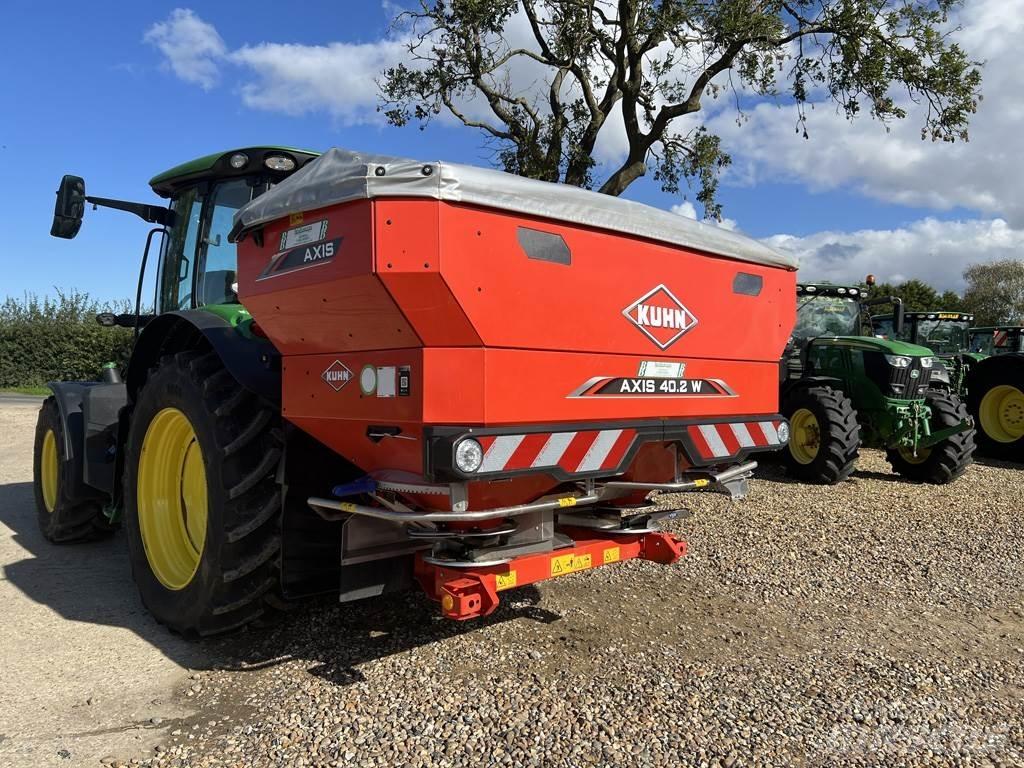 Kuhn 40.2W Διαστρωτήρες ανοργάνων