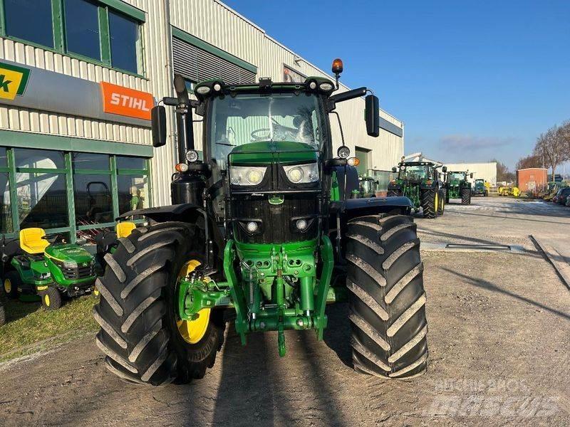 John Deere 6215R Τρακτέρ