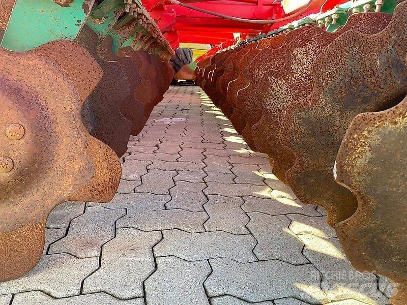Unia Ursus 500 Δισκοσβάρνες