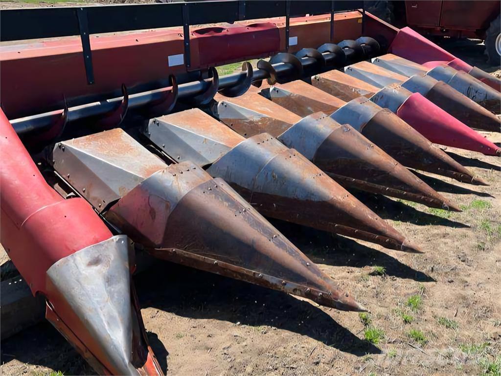 Case IH 1083 Θεριζοαλωνιστικές μηχανές