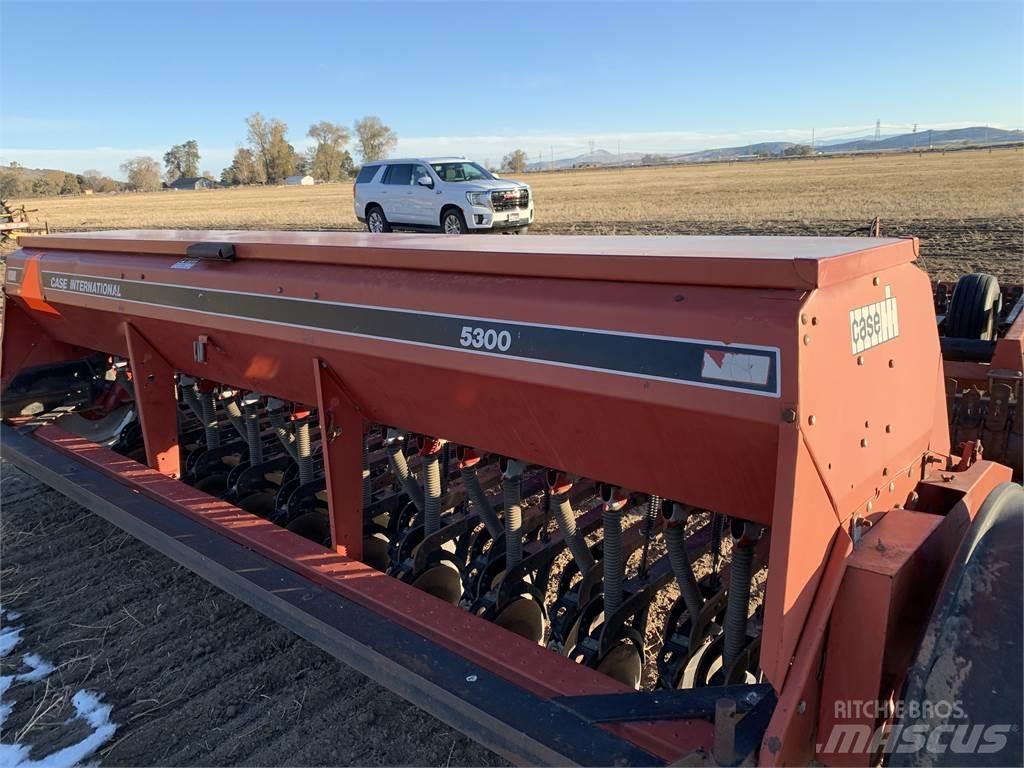 Case IH 5300 Άλλες μηχανές σποράς και εξαρτήματα