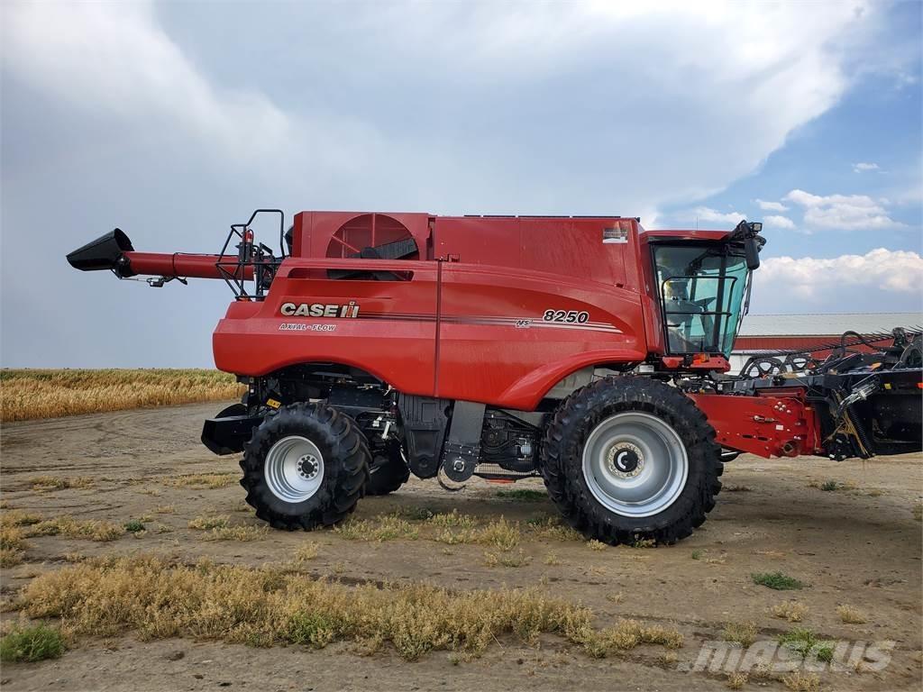 Case IH 8250 Θεριζοαλωνιστικές μηχανές