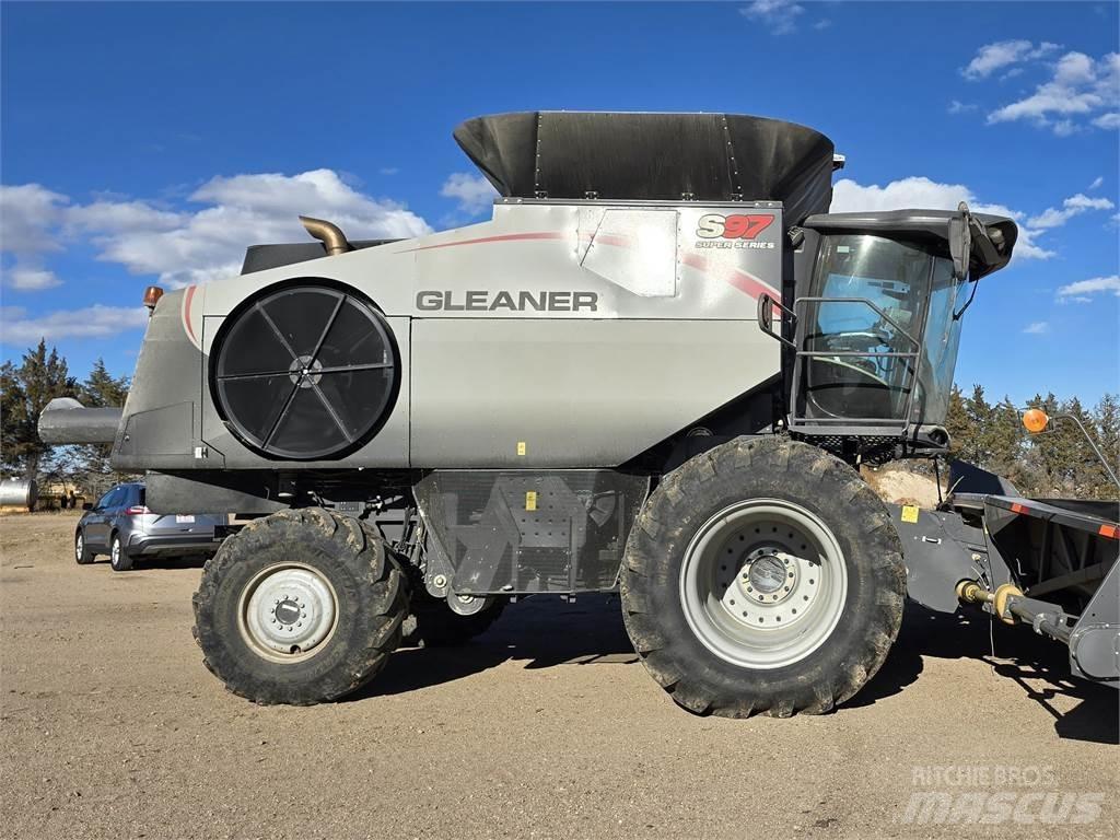Gleaner S97 Θεριζοαλωνιστικές μηχανές
