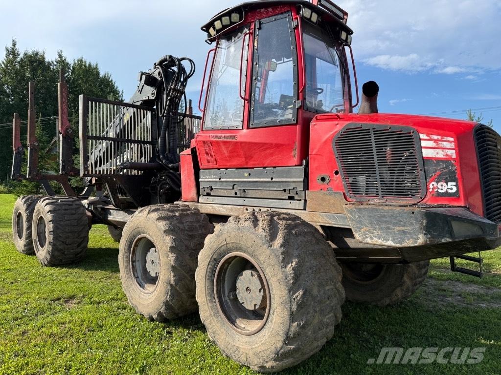 Komatsu 895 Μεταφορείς ξυλείας