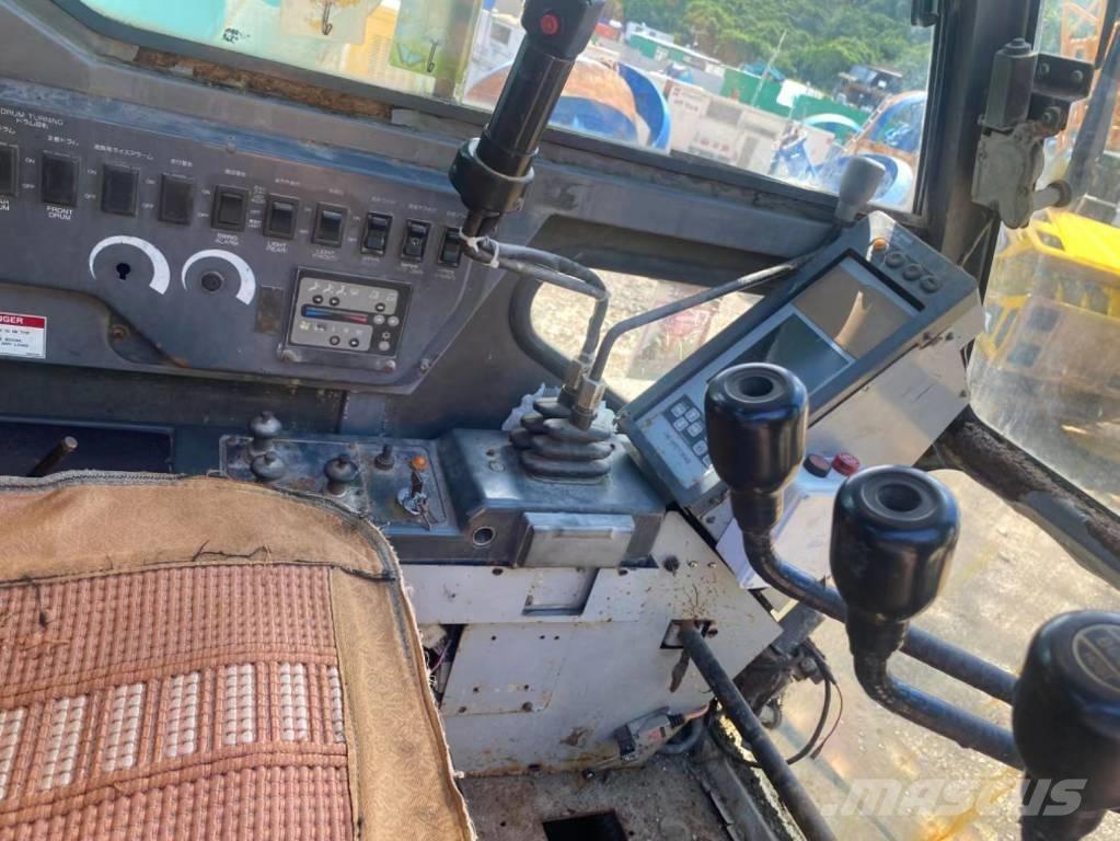 Kobelco CKE 2500 Γερανοί με ερπύστριες