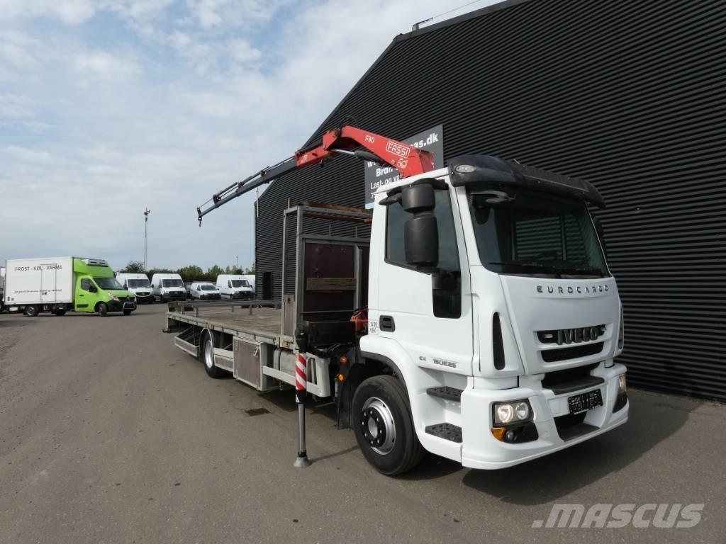 Iveco 150E 25 Φορτηγά με Γερανό