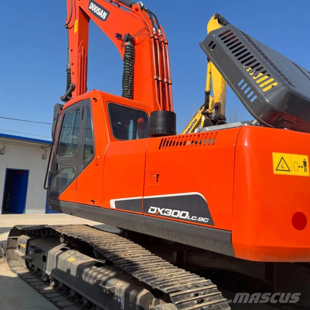Doosan DX 300 Εκσκαφείς με ερπύστριες