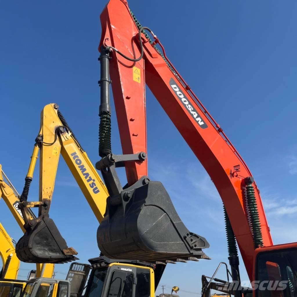 Doosan DX 300 Εκσκαφείς με ερπύστριες