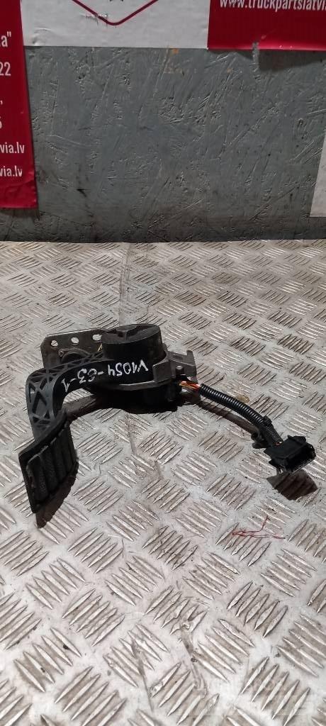 Volvo FH 12  20488271 Καμπίνες και εσωτερικό
