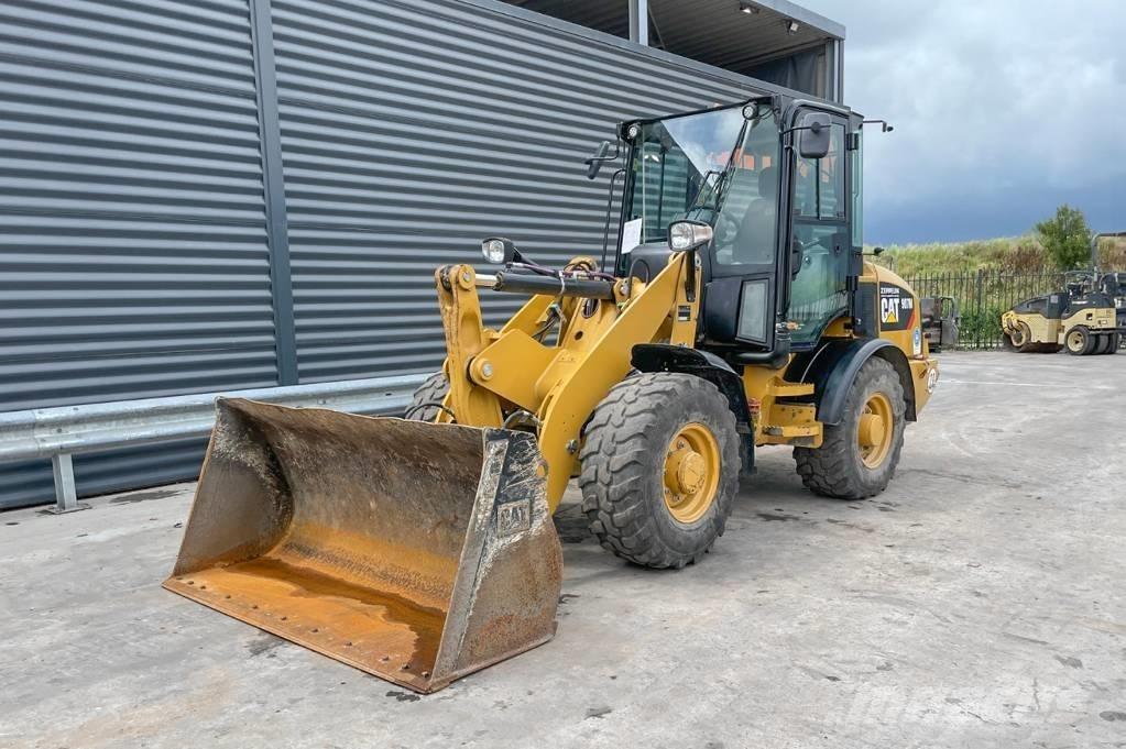 CAT 907M Φορτωτές με λάστιχα (Τροχοφόροι)