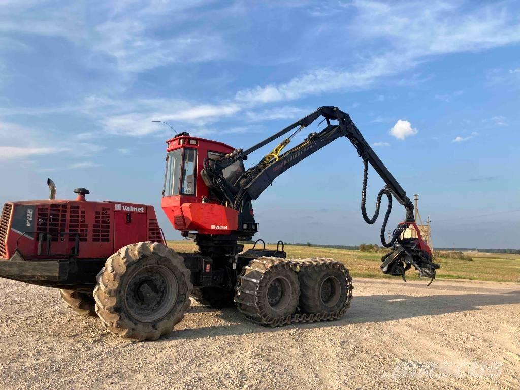Komatsu 911.4 Θεριζοαλωνιστικές μηχανές