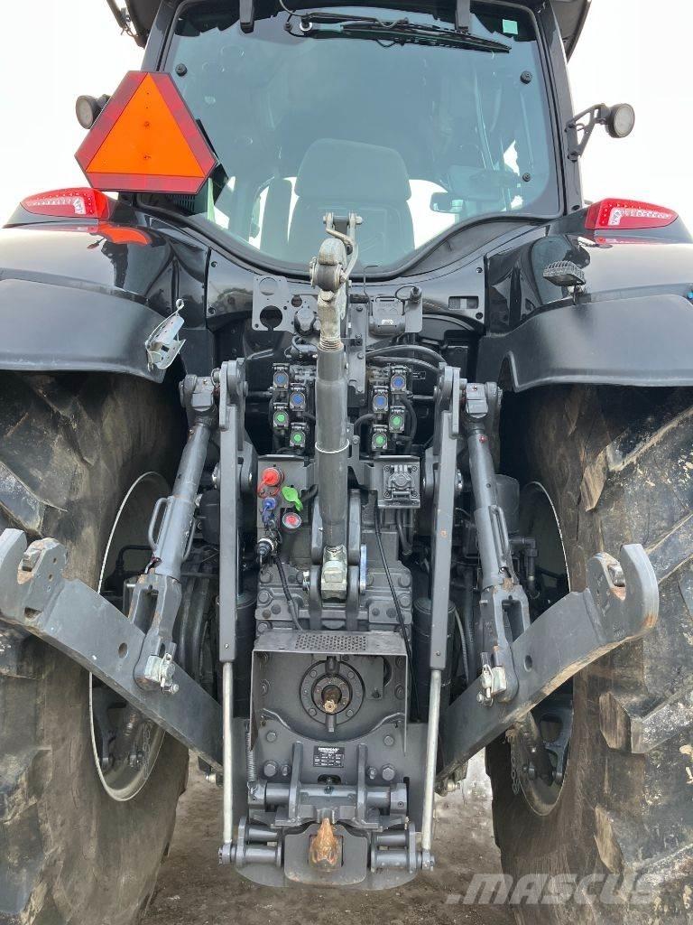 Valtra Q305 Τρακτέρ
