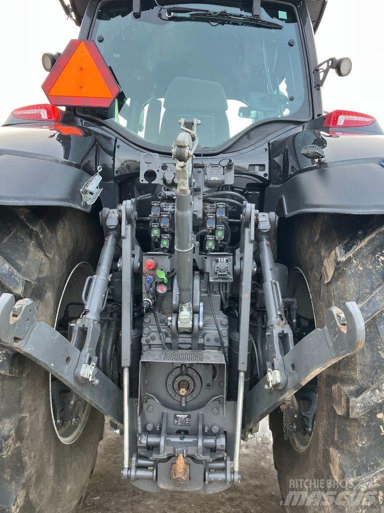 Valtra Q305 Τρακτέρ