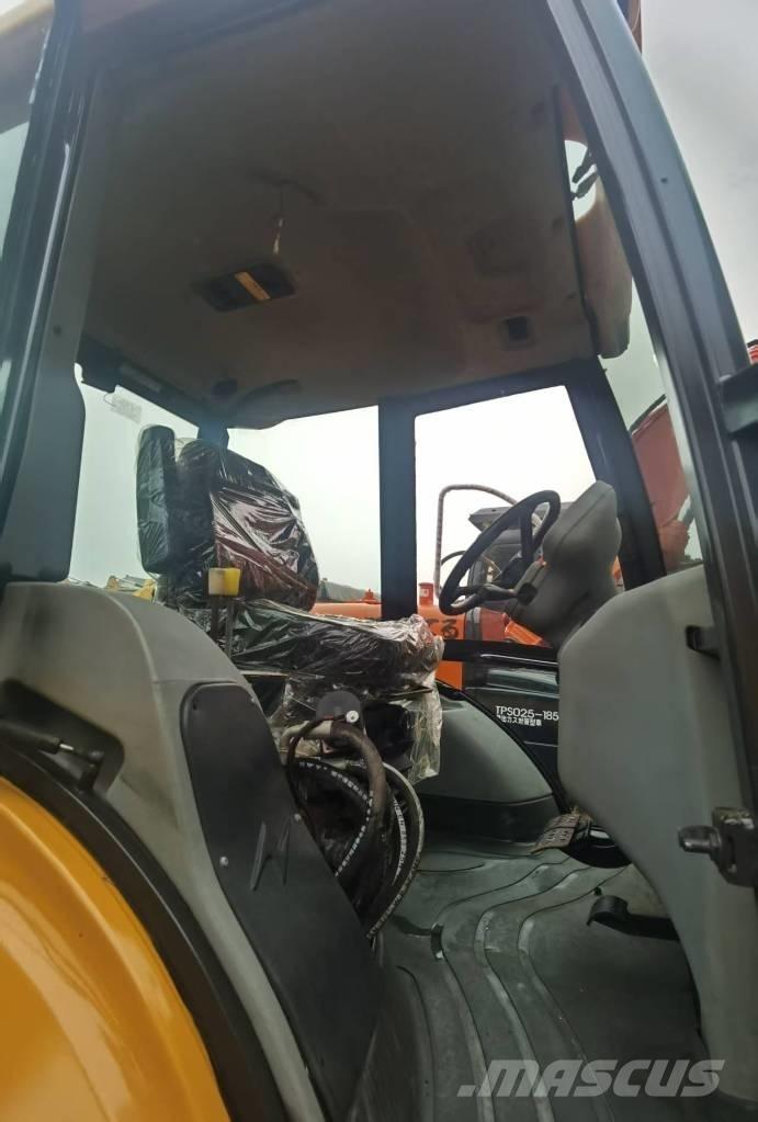 JCB 4 CX Εκσκαφείς Φορτωτές τύπου JCB