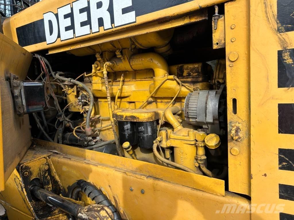 John Deere 640 D Μετατοπιστές