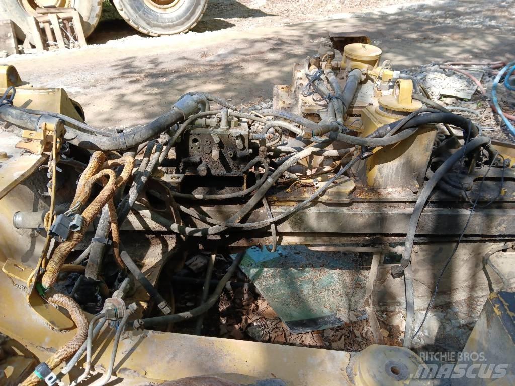 CAT 730 Σπαστό Dump Truck ADT