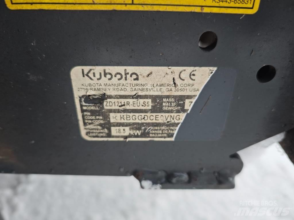 Kubota ZD 1211 Χορτοκοπτικά με καθιστό χειριστή