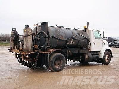 International 8100 Επίστρωση ασφάλτου