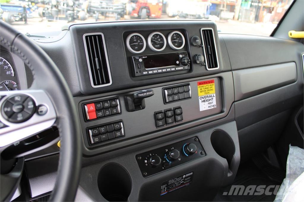 BIK WC 75 Φορτηγά με Γερανό