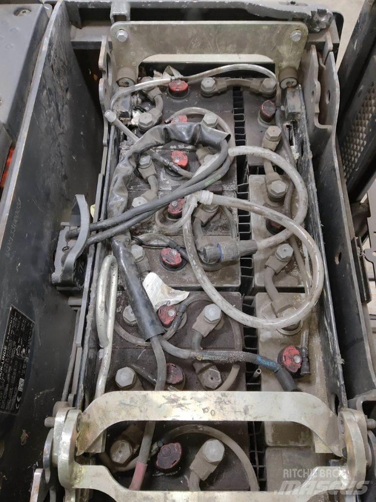 Linde D12HPSP Παλετοφόρα πεζού χειριστή με ιστό