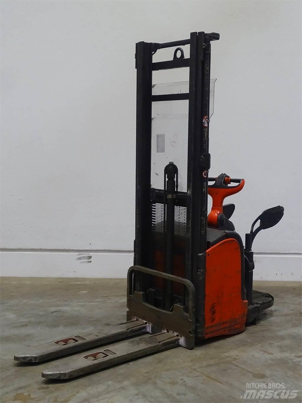 Linde L14AP Παλετοφόρα πεζού χειριστή με ιστό