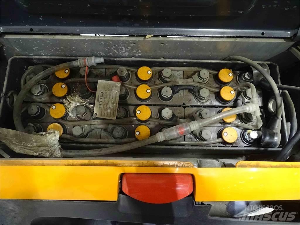 Still EXV14C Παλετοφόρα πεζού χειριστή με ιστό