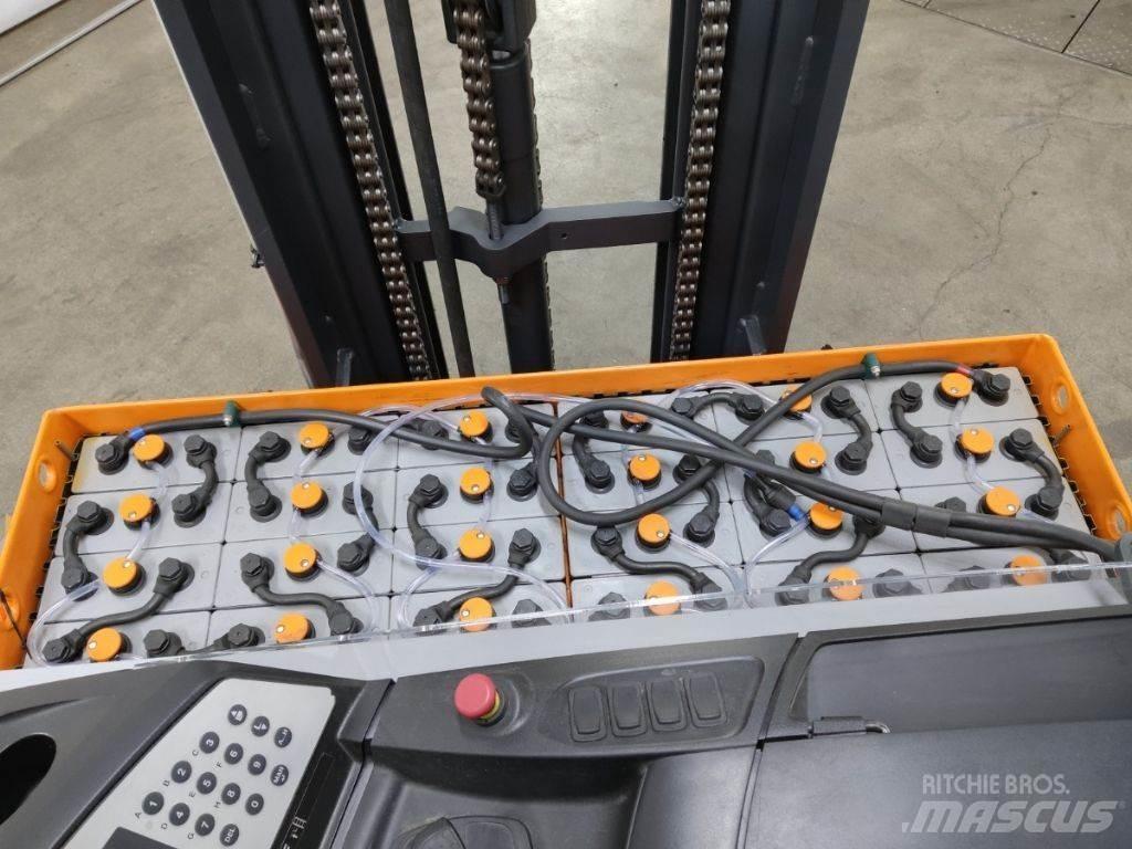Still FM-X10 Ανυψωτικά στενών δρόμων