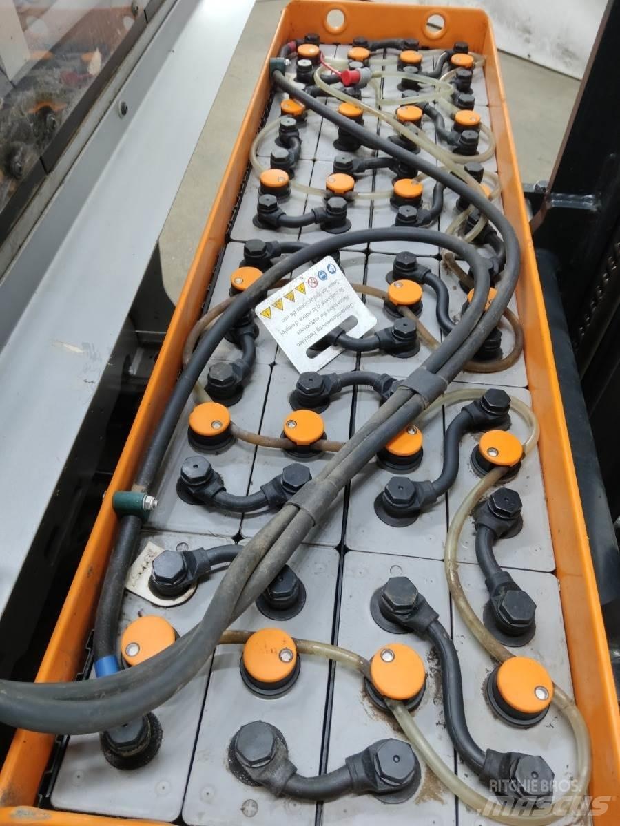Still FM-X14 Ανυψωτικά στενών δρόμων