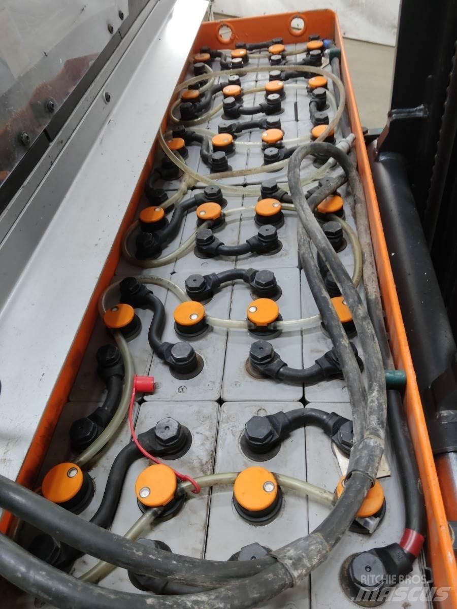 Still FM-X14 Ανυψωτικά στενών δρόμων