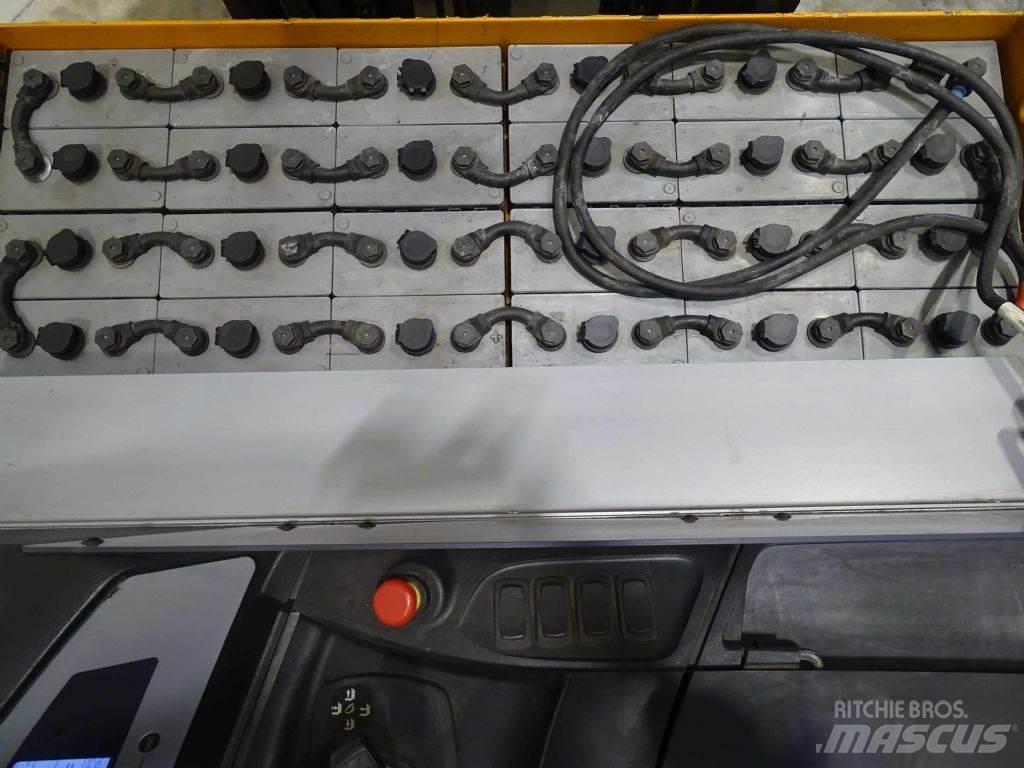 Still FM-X17 Ανυψωτικά στενών δρόμων