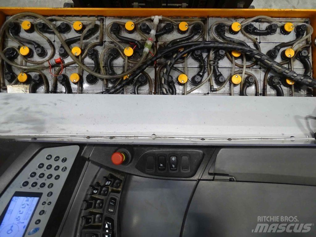 Still FM-X17 Ανυψωτικά στενών δρόμων