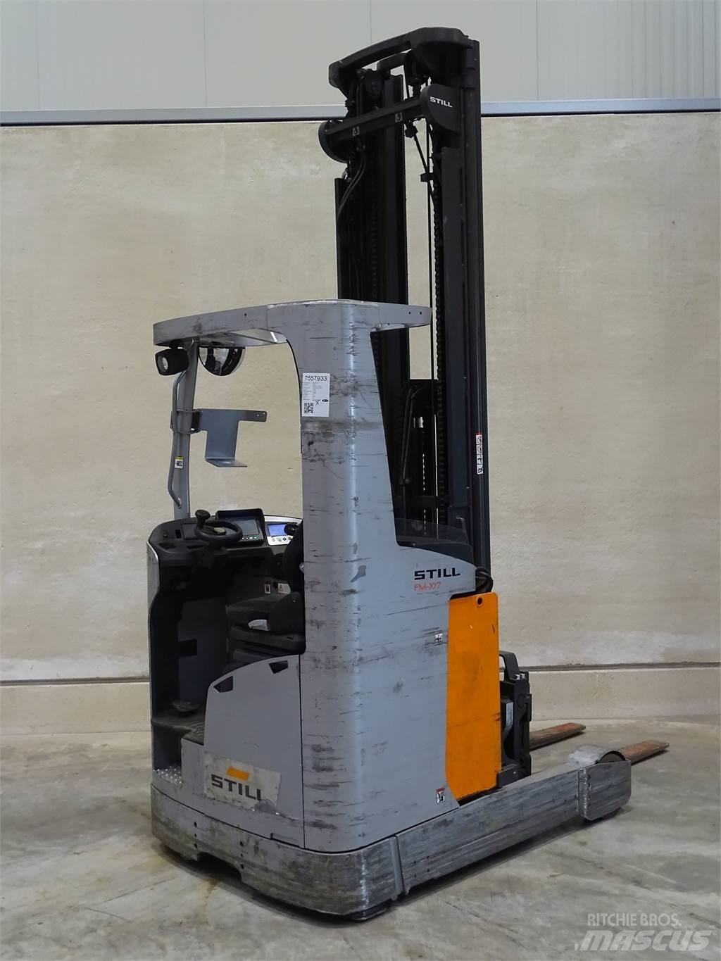 Still FM-X17 Ανυψωτικά στενών δρόμων