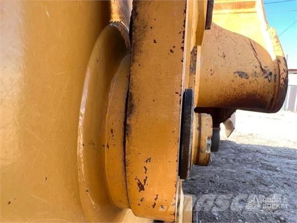 CAT 320 Εκσκαφείς με ερπύστριες