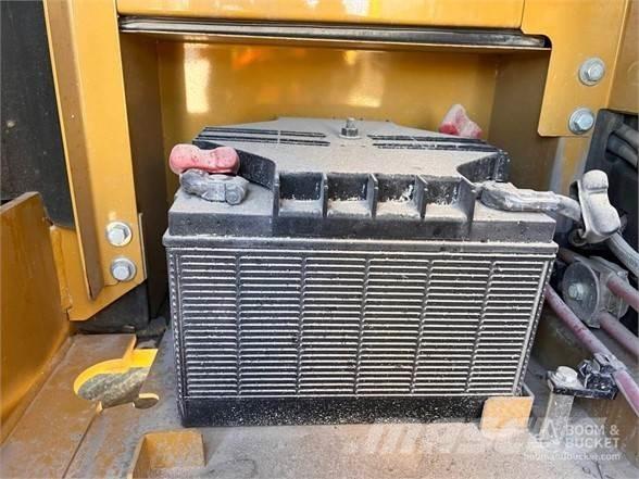 CAT 320 Εκσκαφείς με ερπύστριες