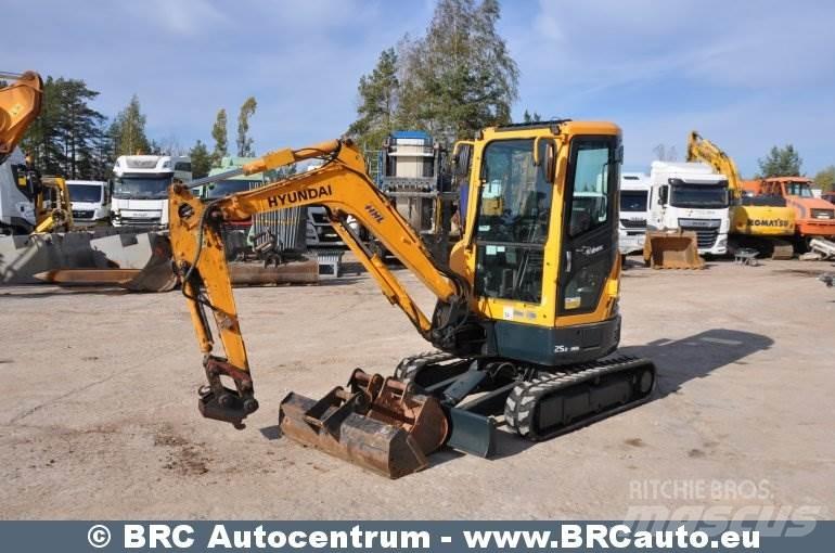 Hyundai R25Z-9AK Εκσκαφάκι (διαβολάκι) < 7t