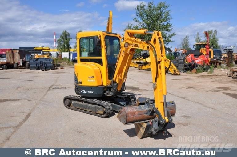 Hyundai R25Z-9AK Εκσκαφάκι (διαβολάκι) < 7t