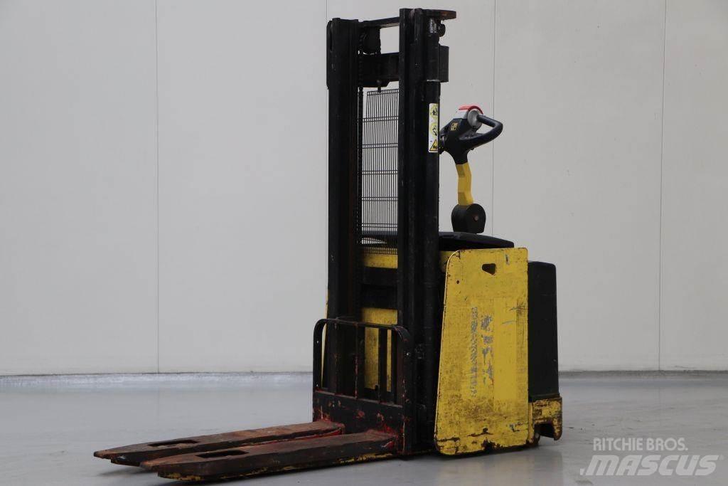 Hyster S1.2S-30 IL Παλετοφόρα πεζού χειριστή με ιστό