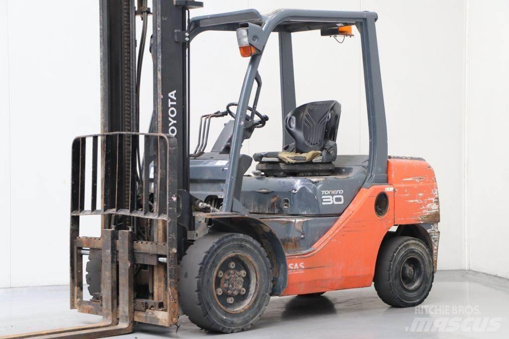 Toyota 02-8FDF30 Πετρελαιοκίνητα Κλαρκ