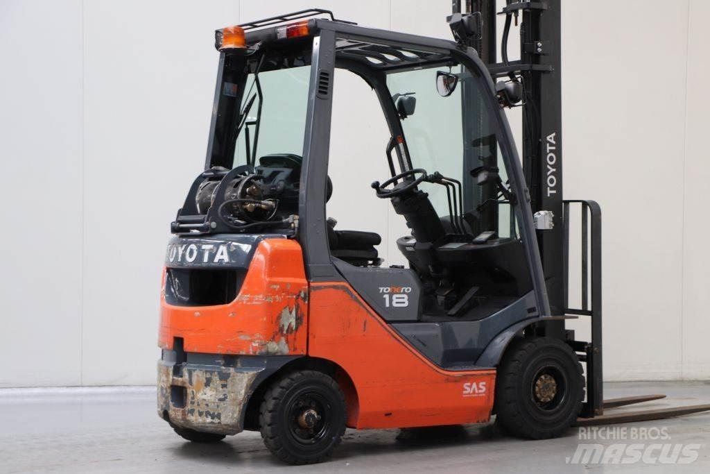Toyota 02-8FGF18 Περονοφόρα ανυψωτικά κλαρκ με φυσικό αέριο LPG