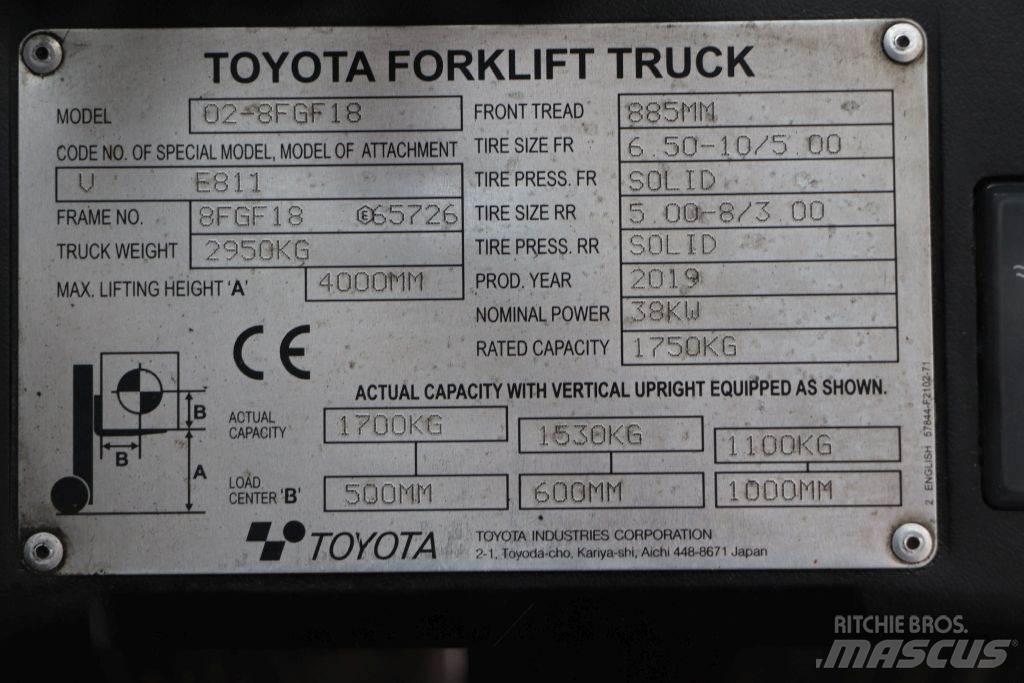 Toyota 02-8FGF18 Περονοφόρα ανυψωτικά κλαρκ με φυσικό αέριο LPG