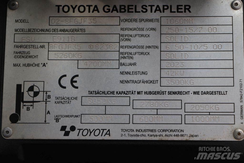 Toyota 02-8FGJF35 Περονοφόρα ανυψωτικά κλαρκ με φυσικό αέριο LPG