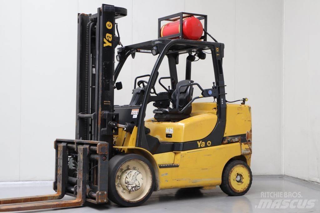 Yale GLC70VX Περονοφόρα ανυψωτικά κλαρκ με φυσικό αέριο LPG